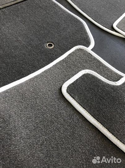 Автомобильные коврики Renault Daster