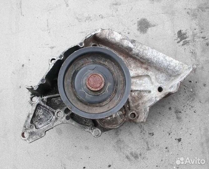 Помпа Audi 100 C4 2.6 V6
