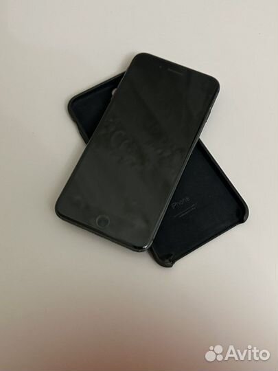 iPhone 8 Plus, 64 ГБ