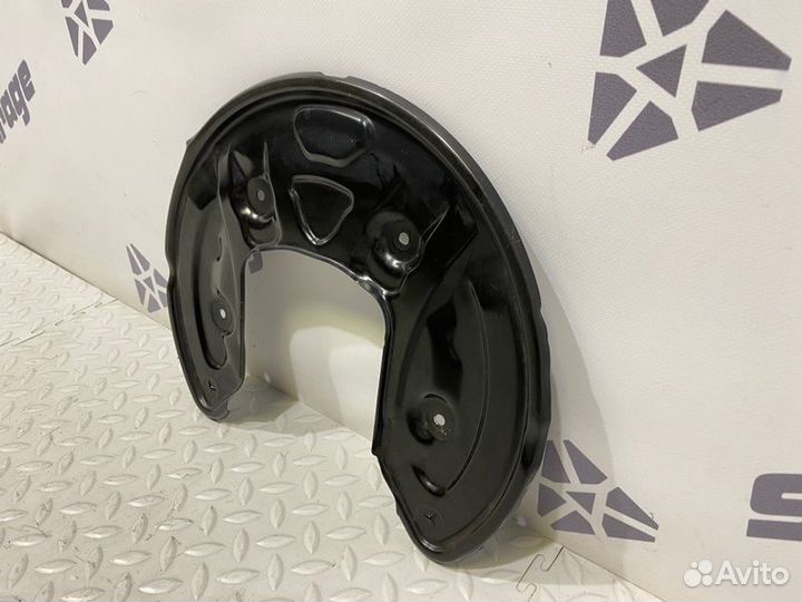 Пыльник тормозного диска задний правый Mercedes