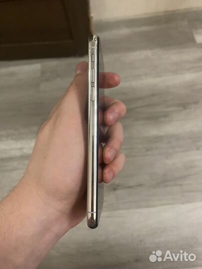 iPhone Xs, 64 ГБ