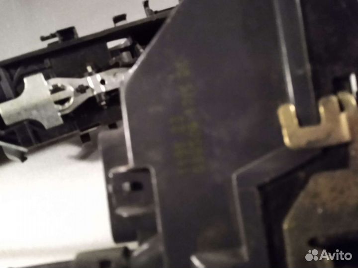 Ручка передней правой двери Renault Scenic 2