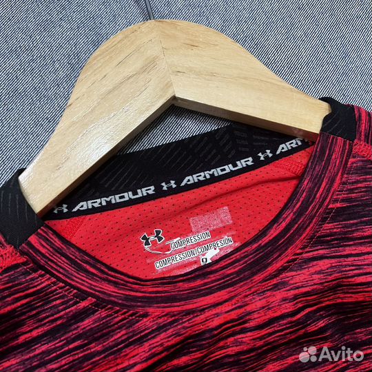 Для тренировок Under armour Размер S-M-L