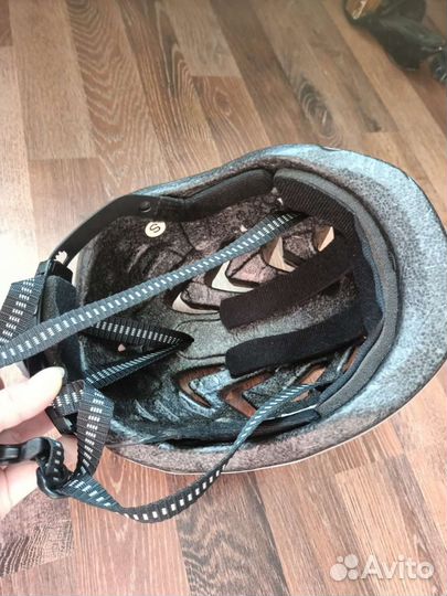 Защитный шлем