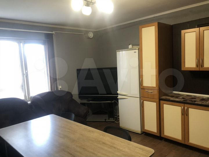 Дом 165 м² на участке 4 сот.