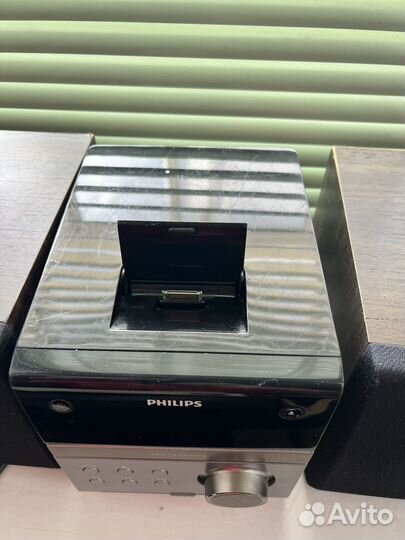 Музыкальный уцентр/DVD Philips