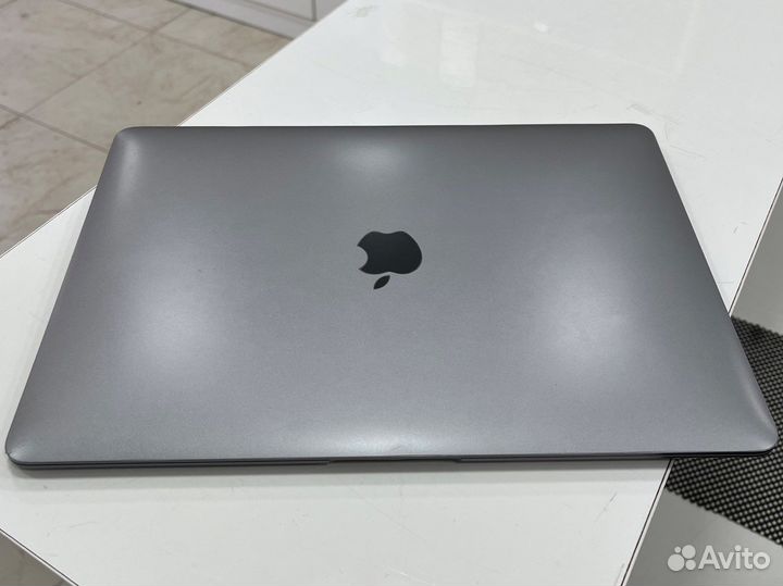 Apple MacBook Air 2020 i3