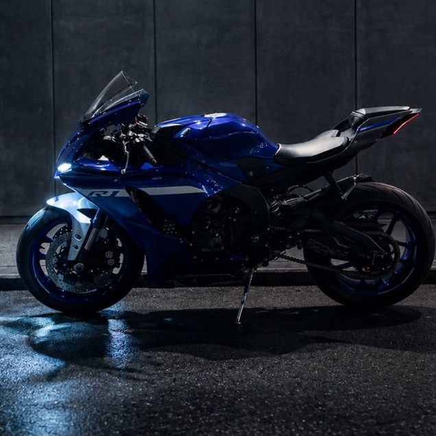 Yamaha YZF-R1, 2021, 22 000 км