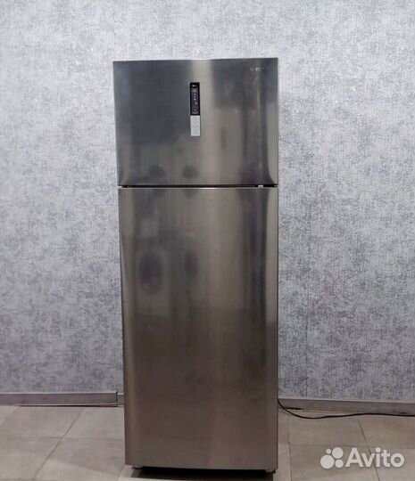 Холодильник с морозильной камерой no frost б/у