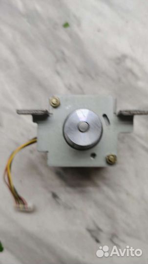 Шаговый двигатель 39HM2-041
