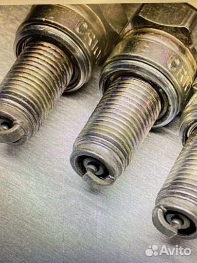 Свечи зажигания ngk CR10e