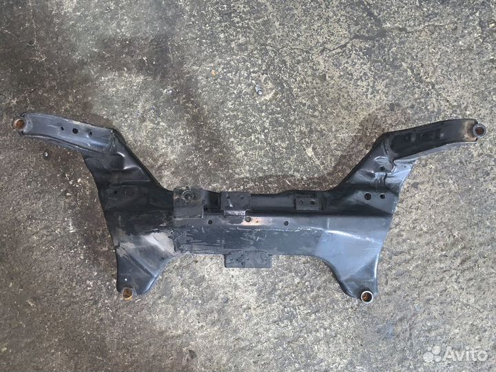 Подрамник Ниссан Альмера N16, Classic