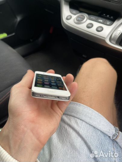 iPhone 4S, 64 ГБ