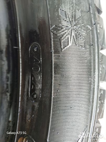 Triangle PL02 235/50 R19