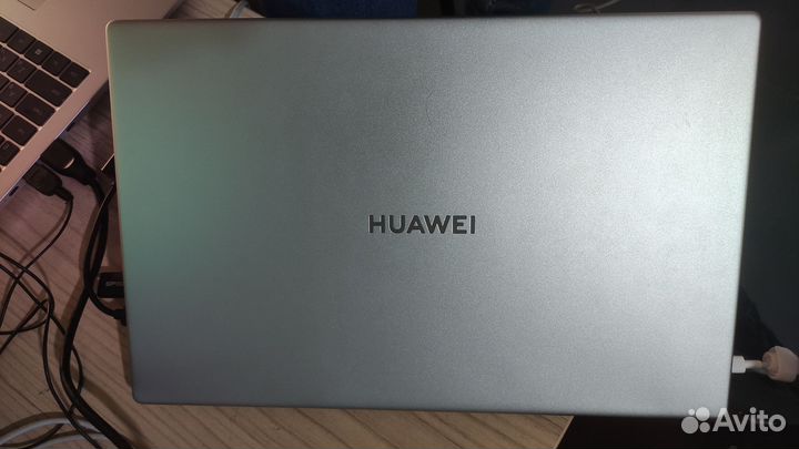 Huawei matebook d14