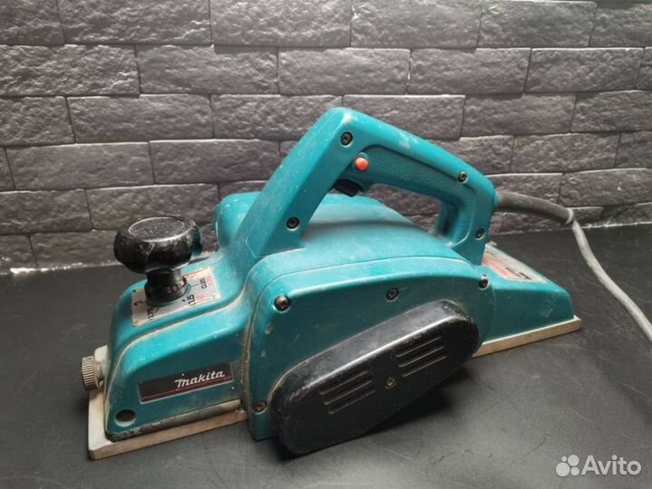 Аренда рубанка сетевого makita 1911B