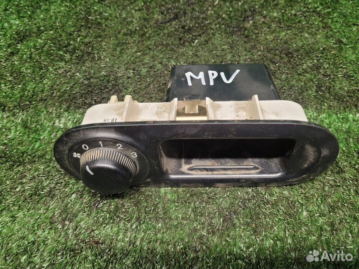 Блок управления печкой Mazda MPV