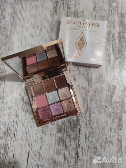 Charlotte Tilbury тени