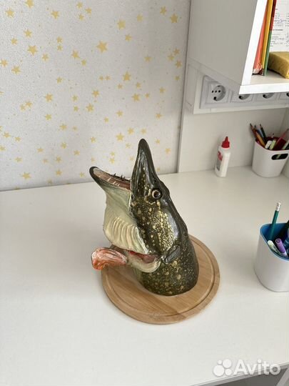 Чучело головы щуки