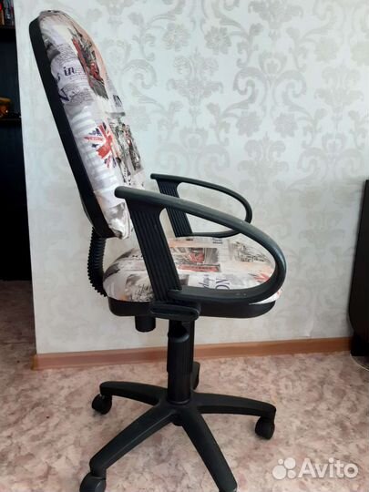 Компьютерное кресло (на запчасти)