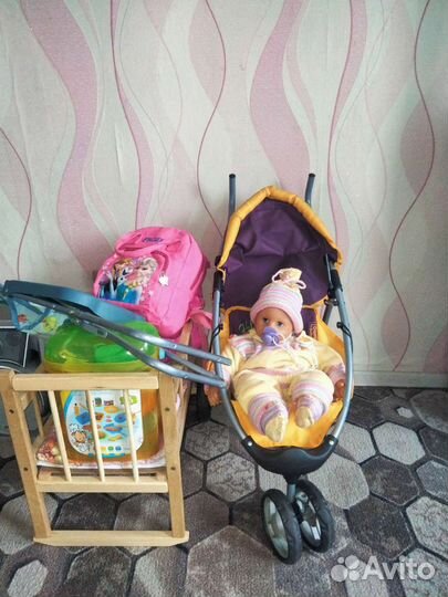 Коляска для кукол