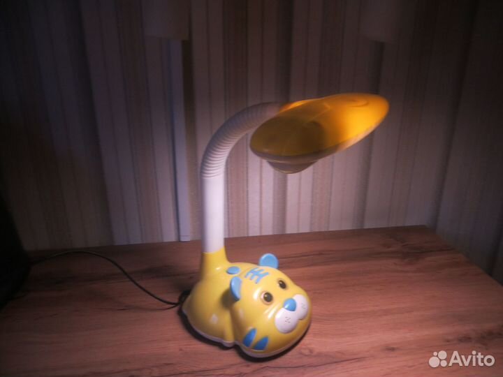 Лампы настольные