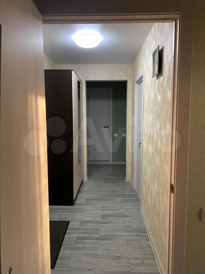 2-к. квартира, 49 м², 4/10 эт.