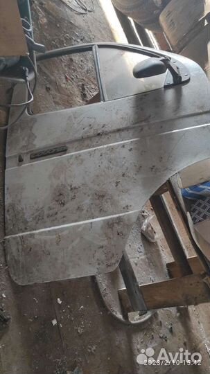 Дверь газель