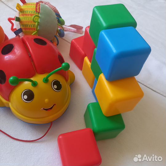Первые развивающие игрушки малыша. Состояние идеал