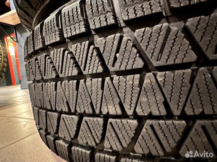 Bridgestone Blizzak DM-V3 235/55 R19 105Q