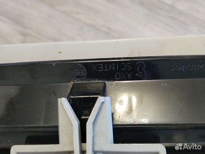 Стоп сигнал Peugeot Expert 2 Jumpy 2