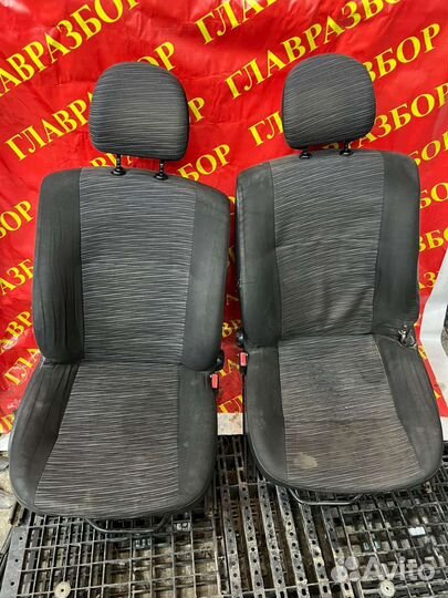 Комплект сидений на рено логан