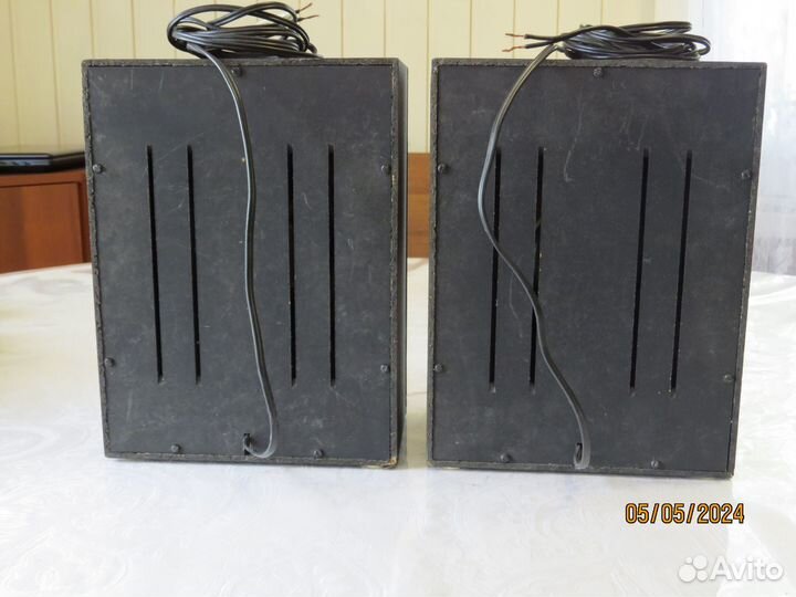 Акустические колонки philips