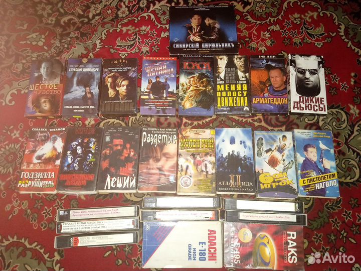 Видеокассеты vhs кино музыка