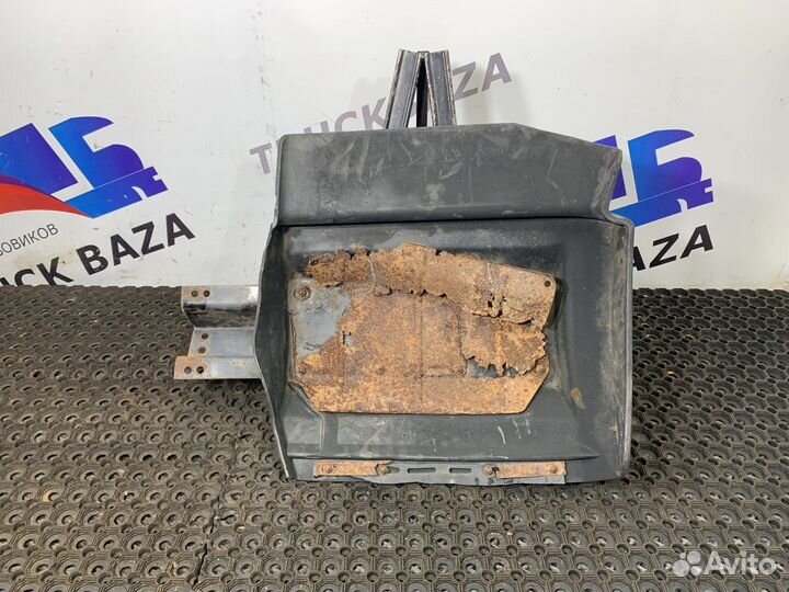 Крыло переднее левое задняя часть