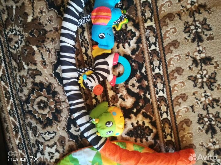 Развивающий коврик