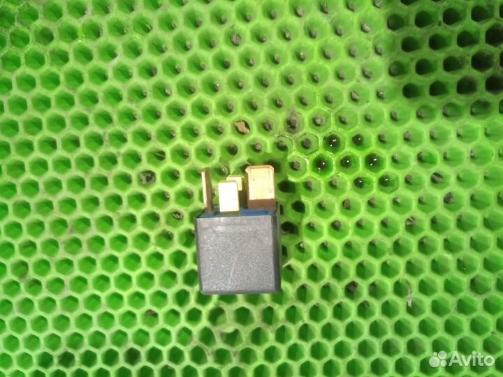 Реле силовое SsangYong Kyron Actyon Sport