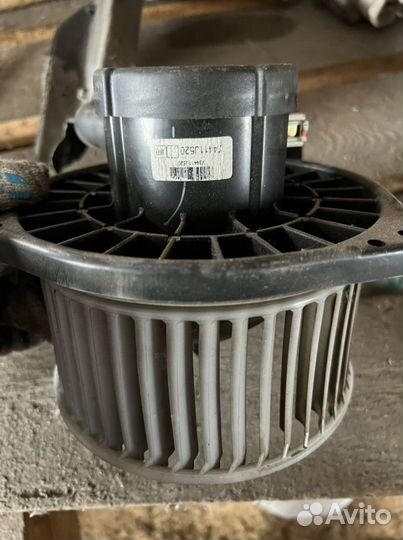 Моторчик печки Mitsubishi Pajero Sport KH