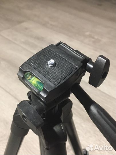 Штатив для фотоаппарата