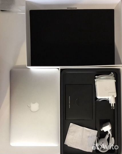 Apple MacBook Air 11