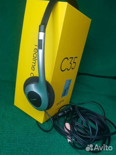 Стереогарнитура с микрофоном фирмы Sven