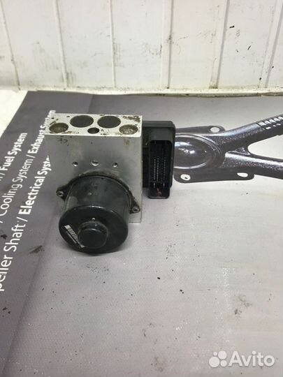 Блок ABS Mercedes-Benz Ml W164