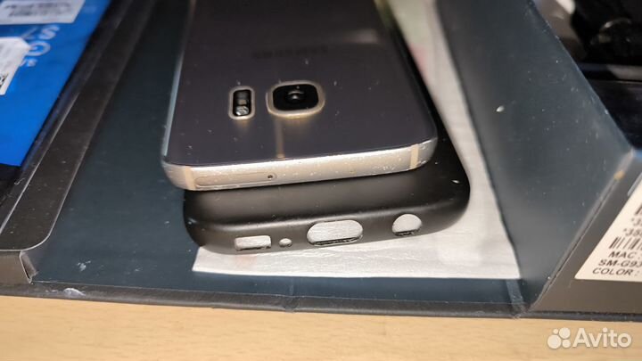 Samsung Galaxy S7, 4/32 ГБ