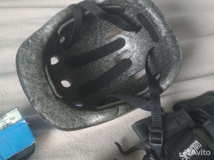 Велошлем детский с наколенниками и нарукавниками