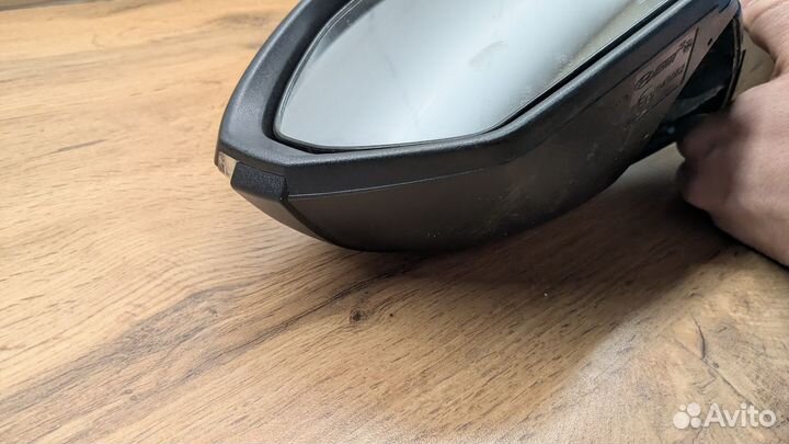 Зеркало заднего вида левое Hyundai Tucson 4