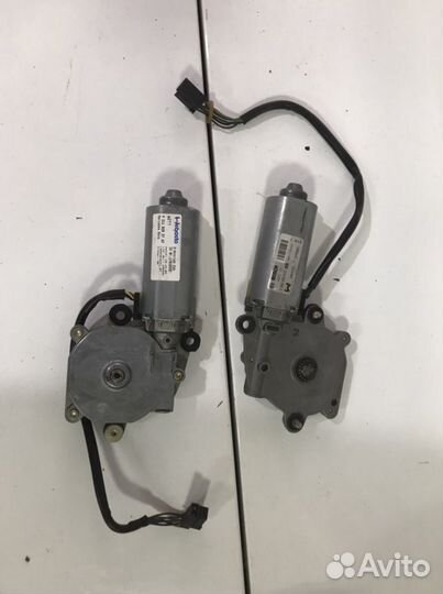 Моторчик люка Mersedes w221