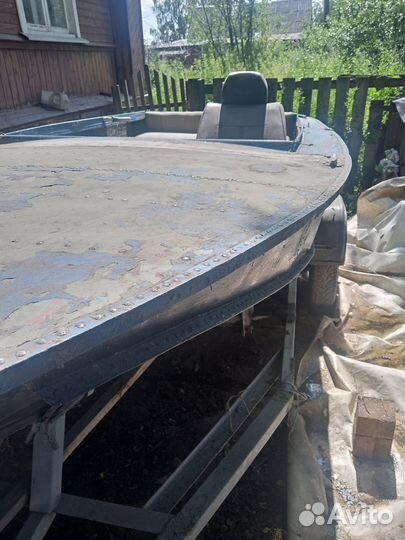 Моторная лодка