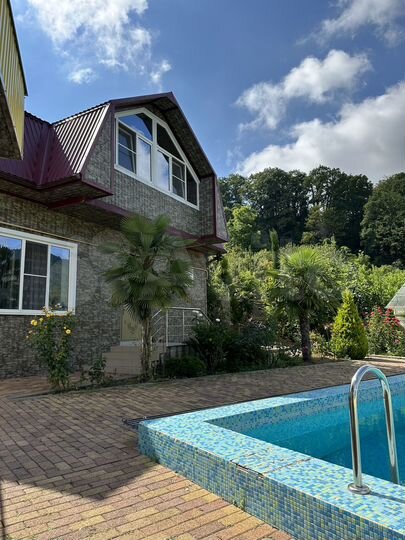 Дом 268,6 м² на участке 15 сот.