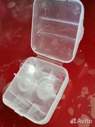 Комплект Молокоотсос, накладки Chicco,бутылочка