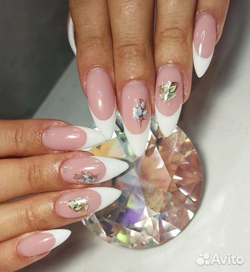 Мастер маникюра